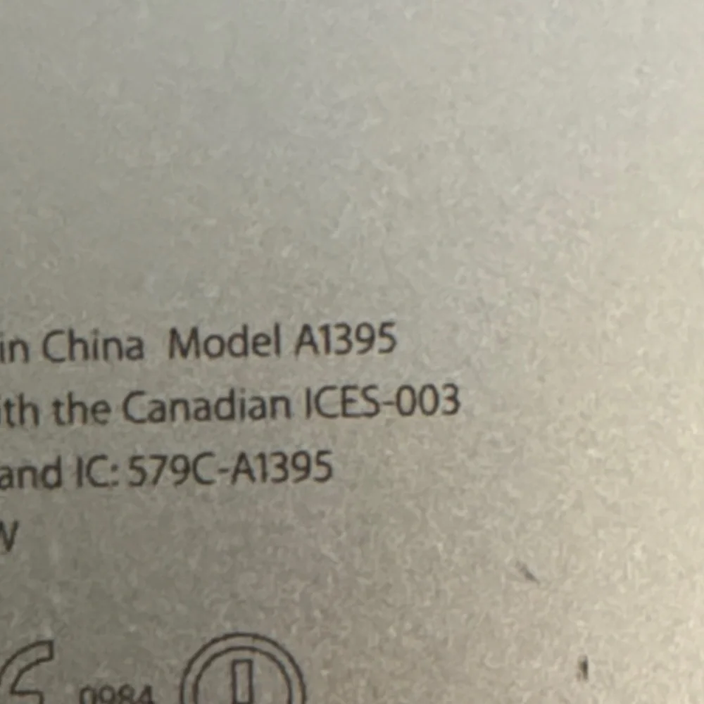 IPAD 2 WIFI with Red Case